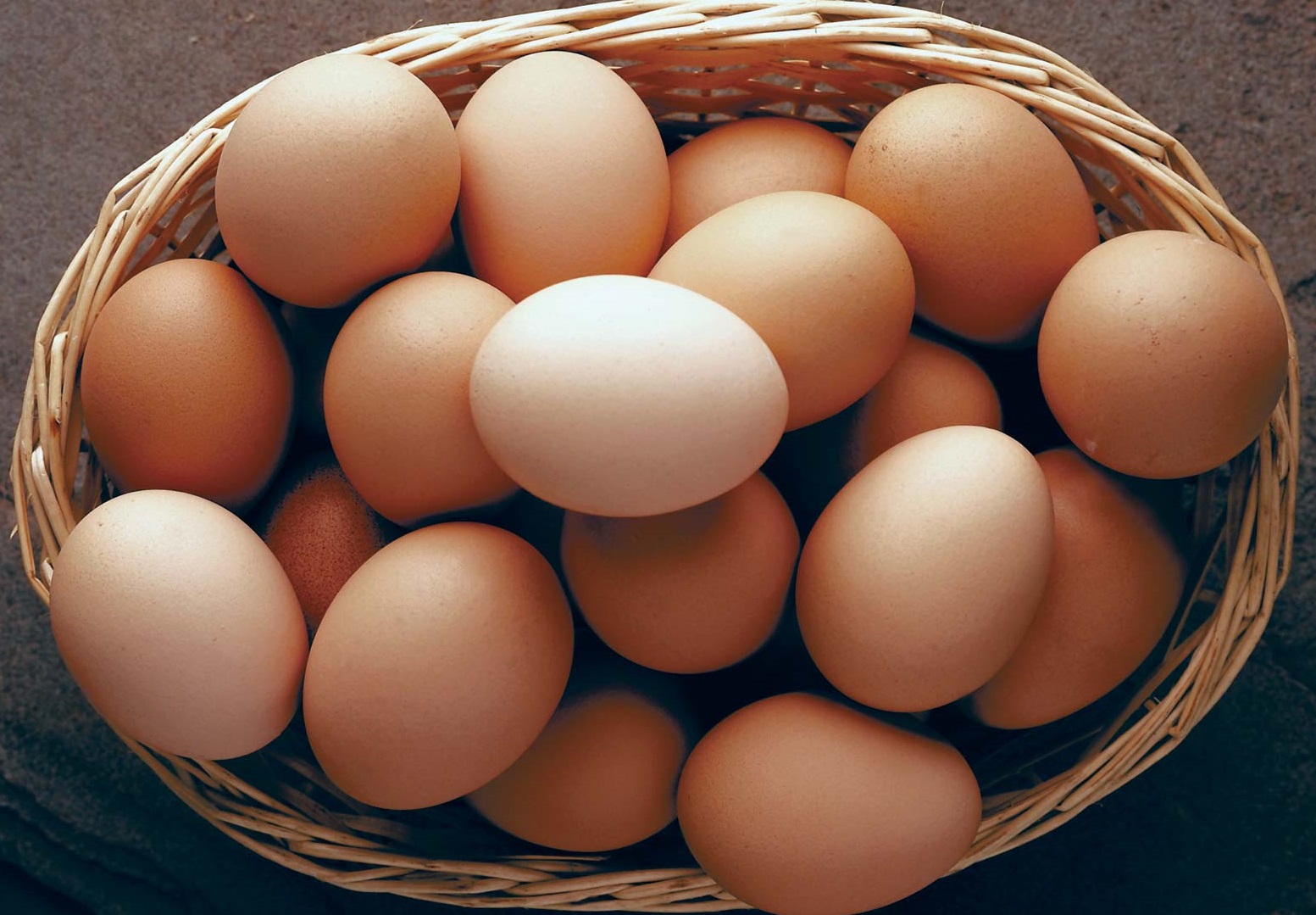 تخم مرغ - دلایل ریزش مژه