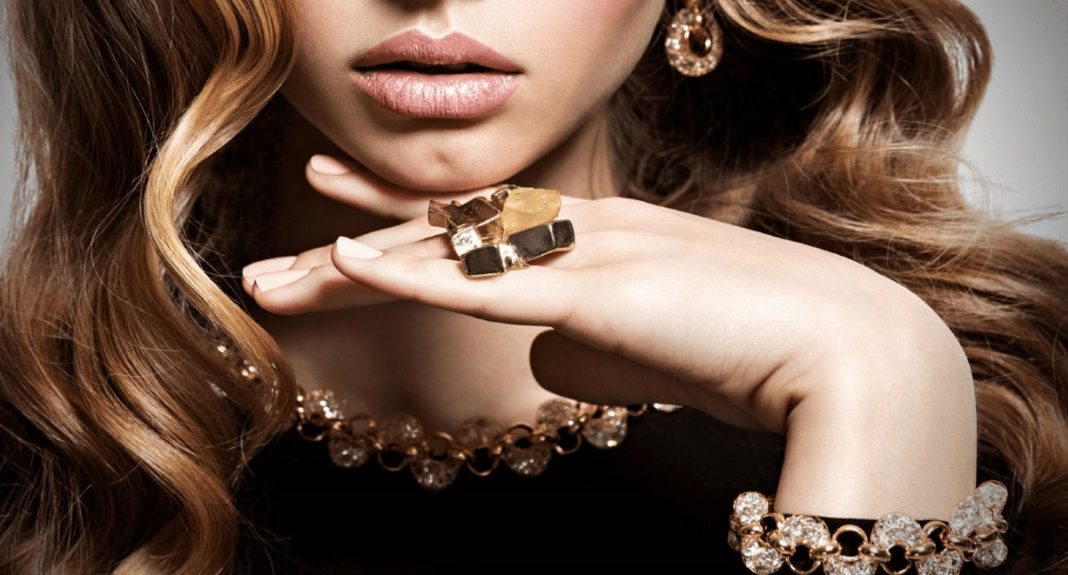 خرید عمده بدلیجات