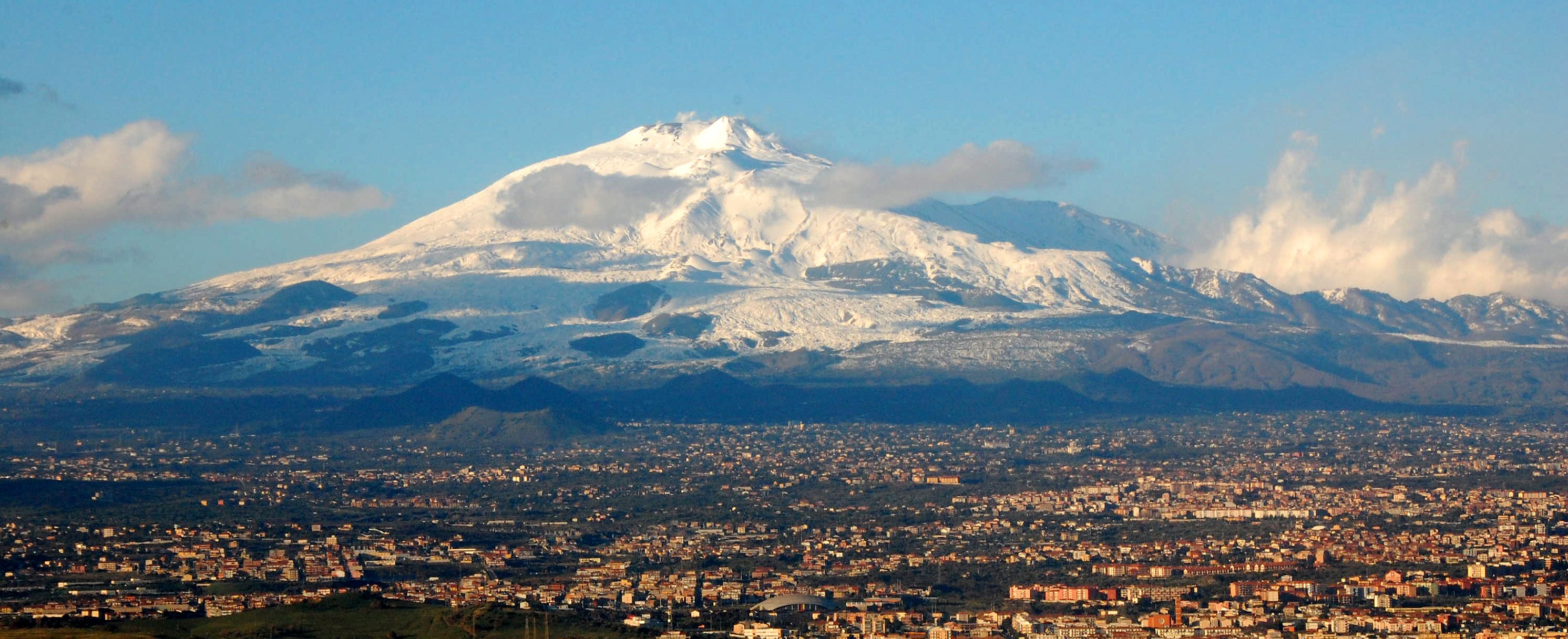 کوه اتنا - مکان های دیدنی ایتالیا