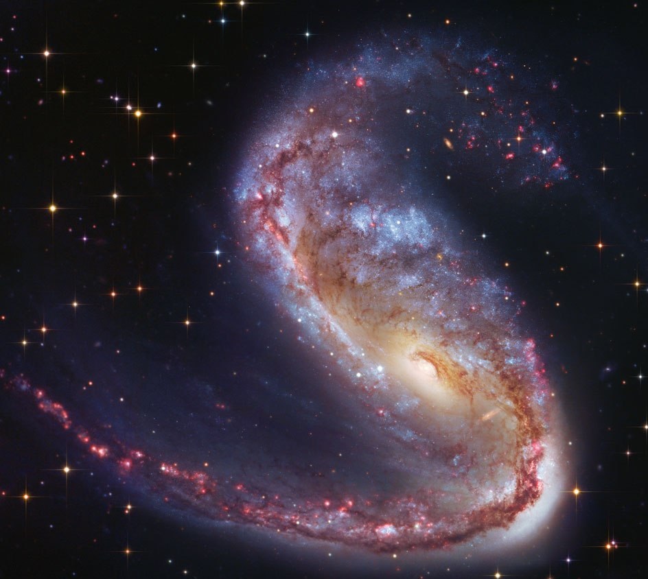 کهکشان NGC 2442 - تصاویر تلسکوپ هابل