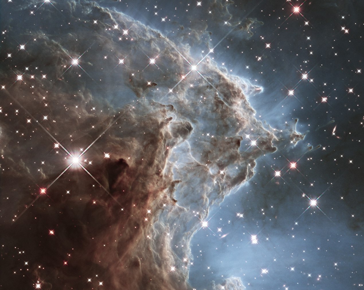 سحابی سر میمون - تصاویر تلسکوپ هابل
