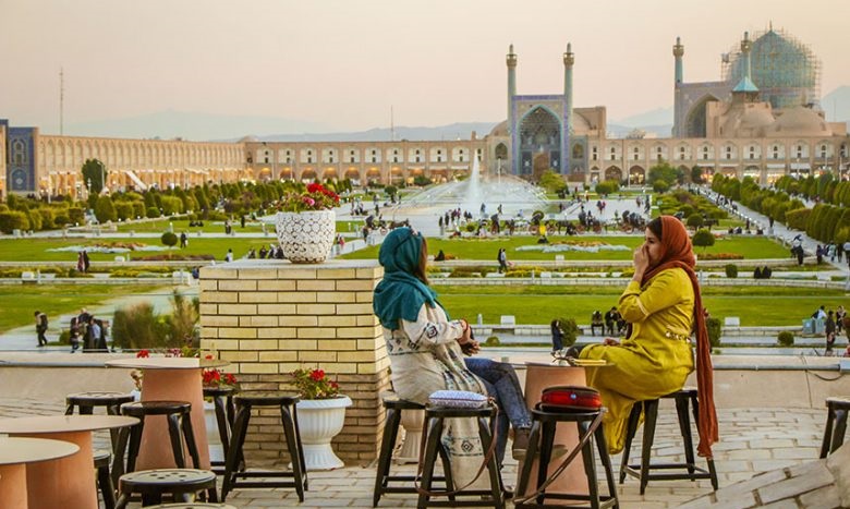 کافه در اصفهان - عکس قدیمی نقش جهان - عکس میدان نقش جهان