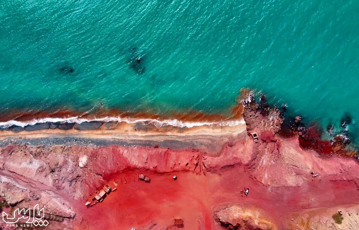خاک قرمز هرمز - جزیره ی قشم