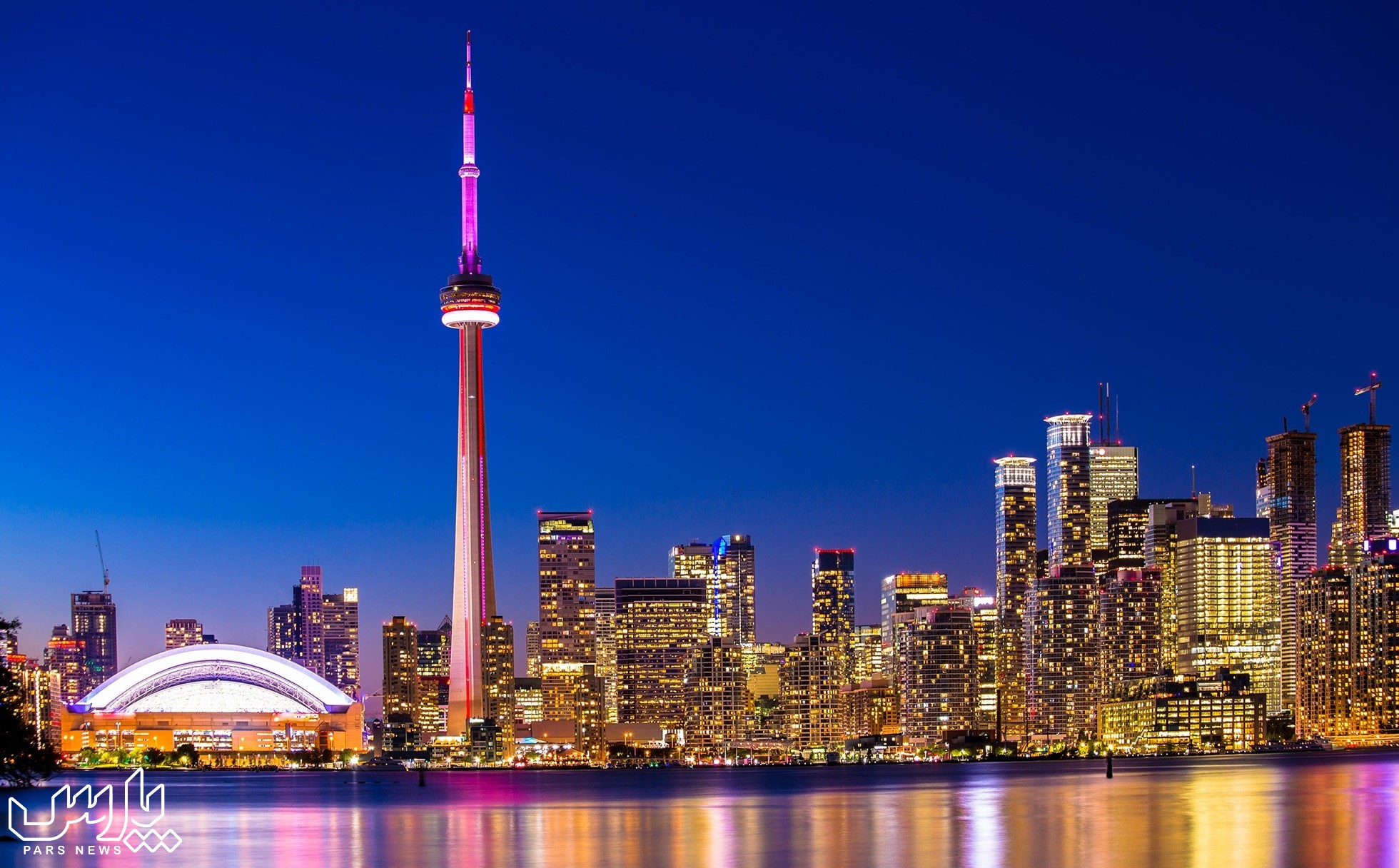برج تورنتو در شب - زیباترین برج های دنیا