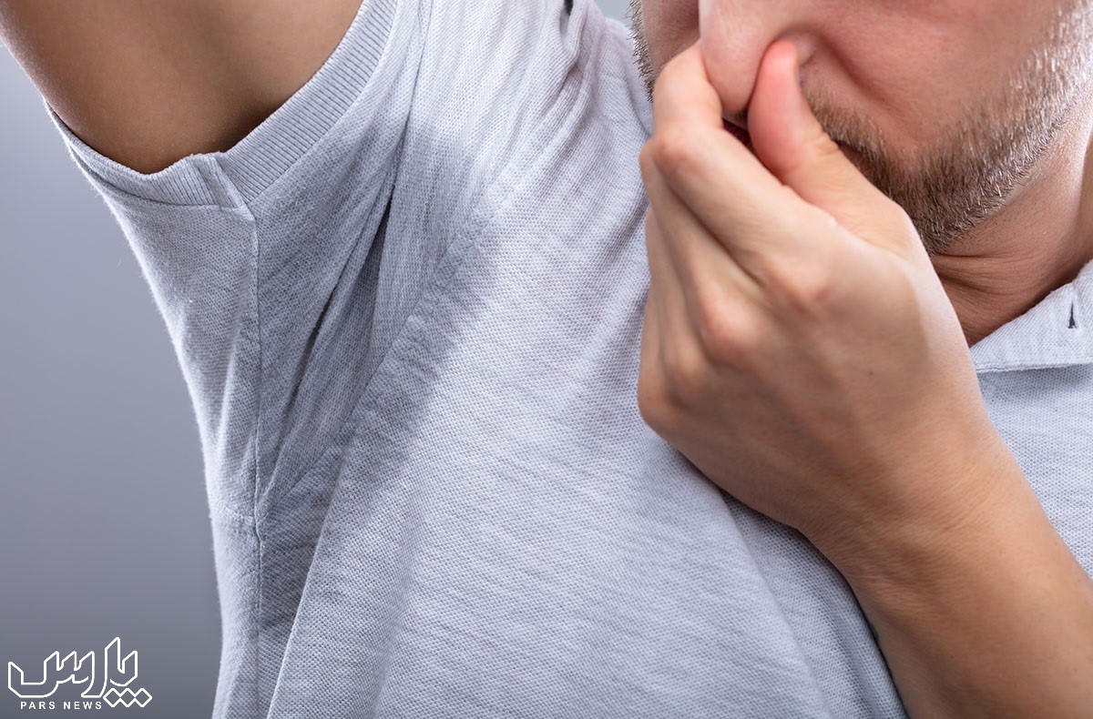 رفع بوی عرق - علت عرق زیاد بدن