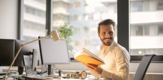 عادات اشتباه در محیط کار