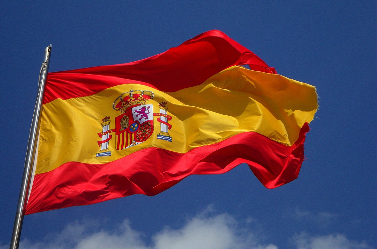 پرچم اسپاینا - سفر به اسپانیا