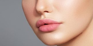 برجسته کردن لب در خانه