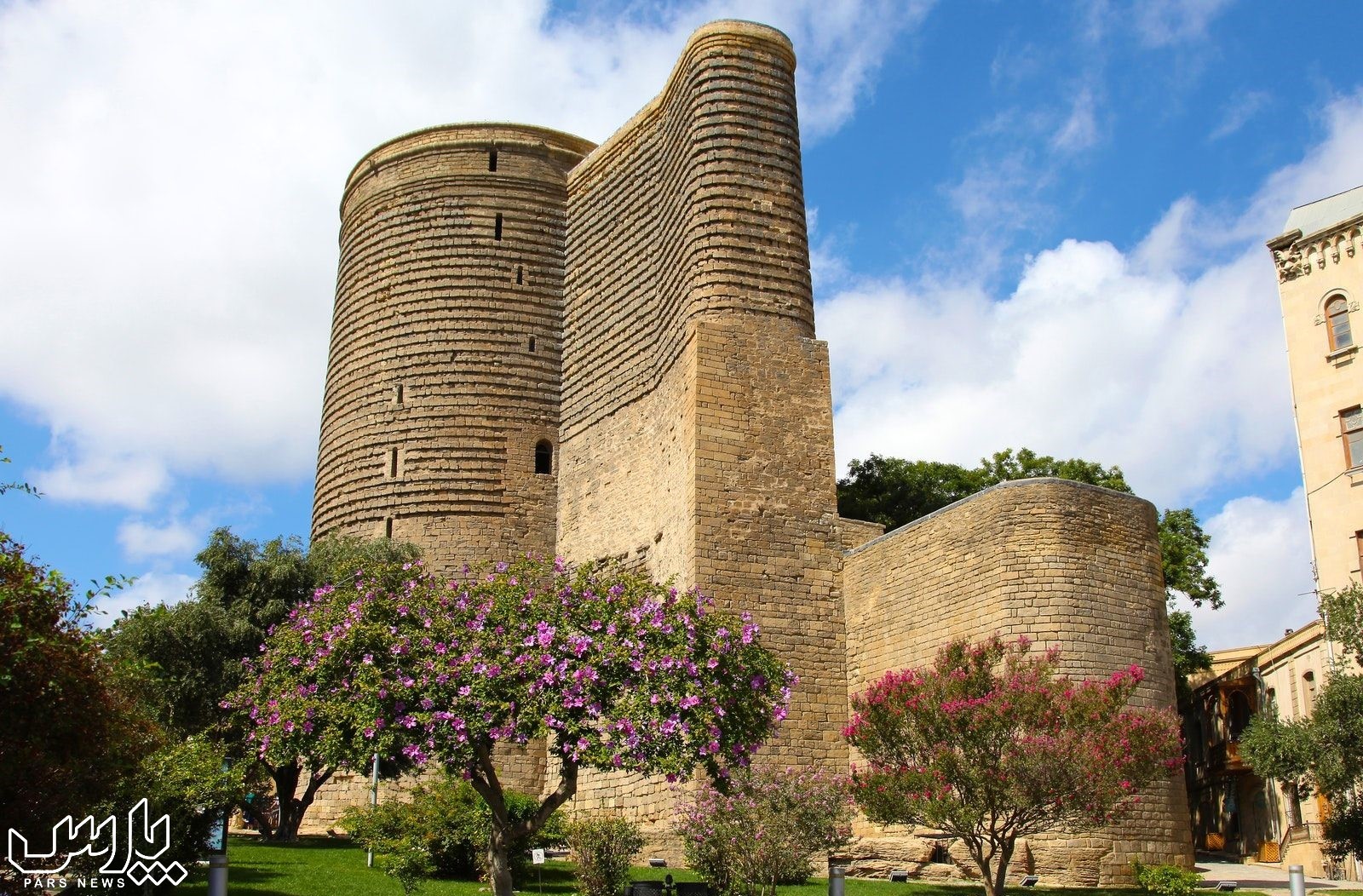 قلعه ی دختر - سفر به کشور آذربایجان
