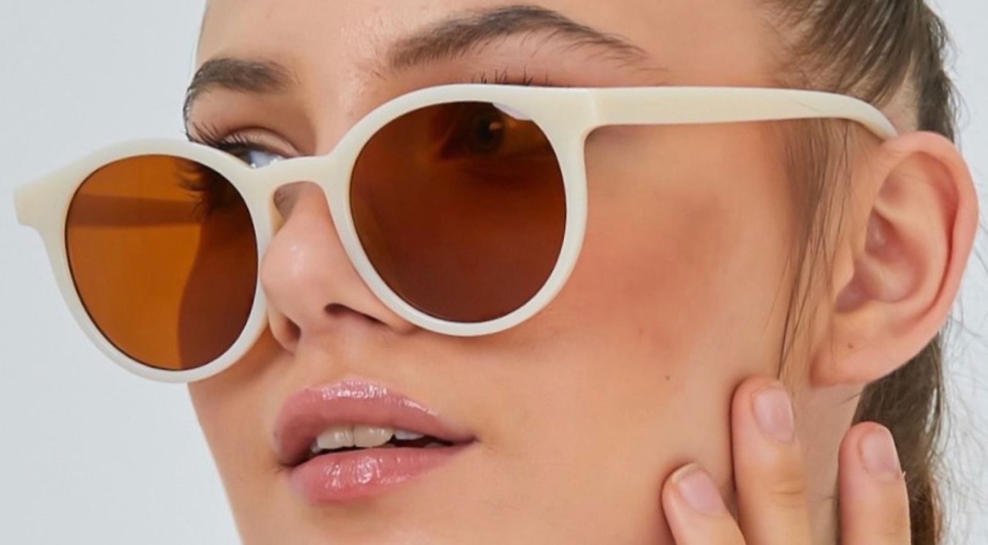 عینک آفتابی زنانه فرم سفید - عینک آفتابی اصل