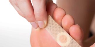 درمان میخچه پا با گوجه فرنگی