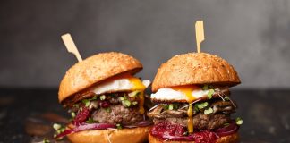 طرز تهیه همبرگر خانگی