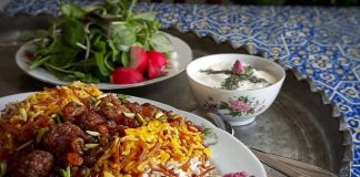 طرز تهیه رشته پلو با مرغ