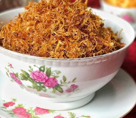 طرز تهیه پیاز داغ خشک