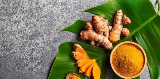 درمان ورم پا با زردچوبه