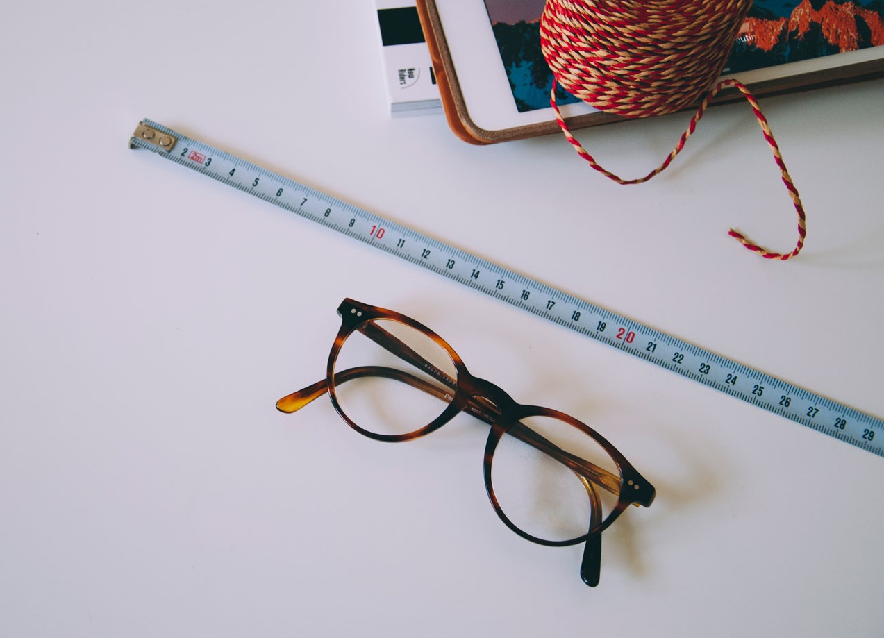 عینک طبی جدید - اعداد روی دسته عینک