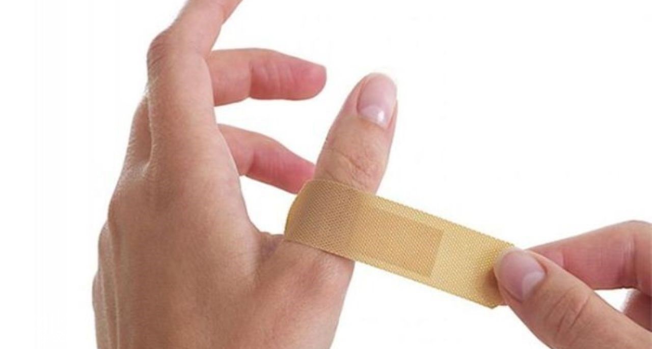 بریدن انگشت با چاقو - درمان بریدگی انگشت دست