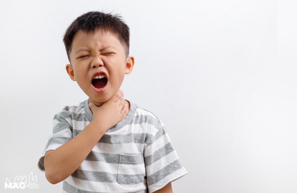 عفونت گلو در کودکان - گیر کردن چیزی در گلو
