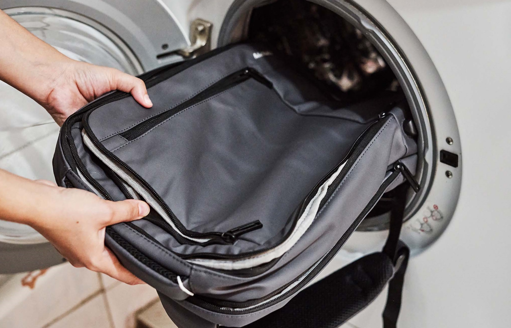 شستن کوله پشتی در ماشین لباسشویی - روش شستن کوله پشتی