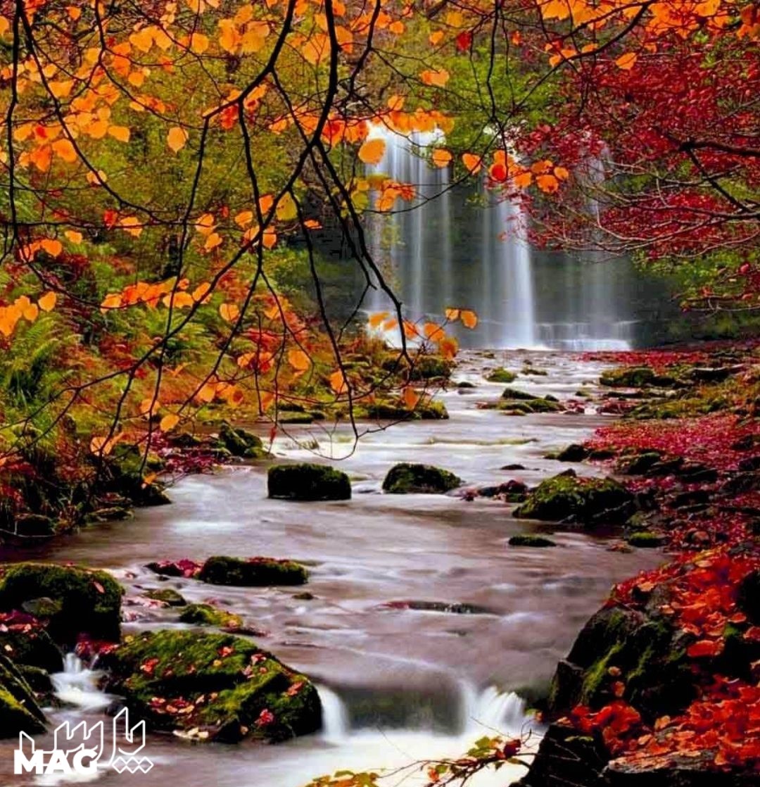 آبشار زیبا - عکس پاییز برای پروفایل واتساپ