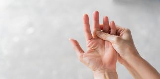 علت گزگز انگشتان دست