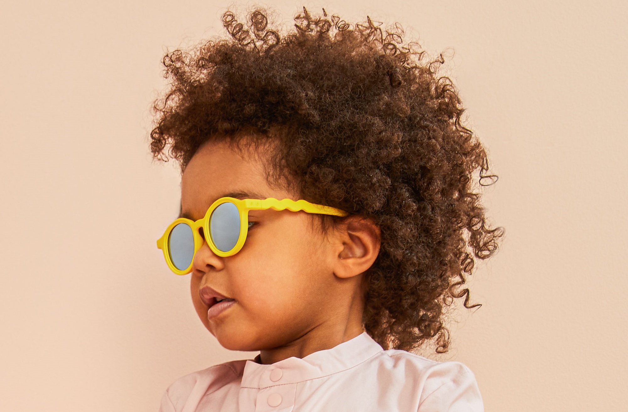 عینک آفتابی بچگانه - سن استفاده از عینک آفتابی