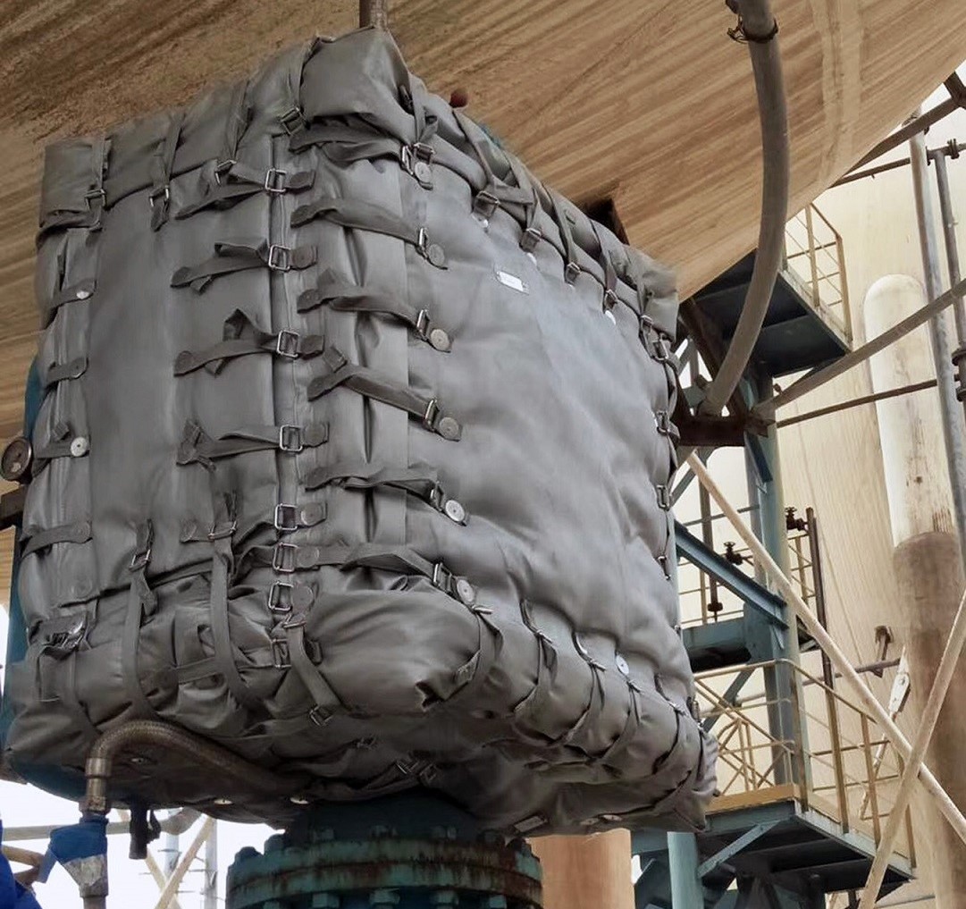 اتصال و دوخت ژاکت های عایق بسیار اهمیت دارد.