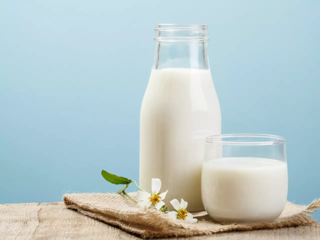 شیر منابع غنی کلسیم