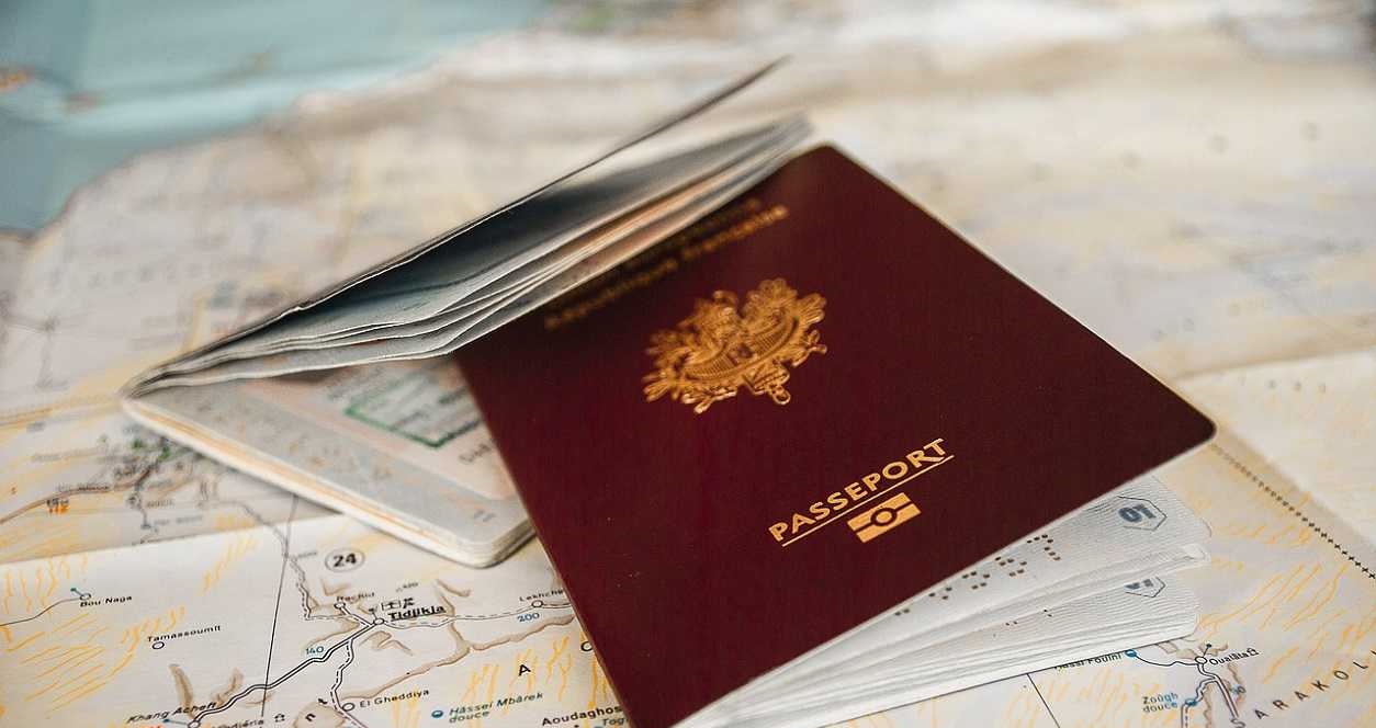پاسپورت کانادایی - مهاجرت بدون مدرک زبان