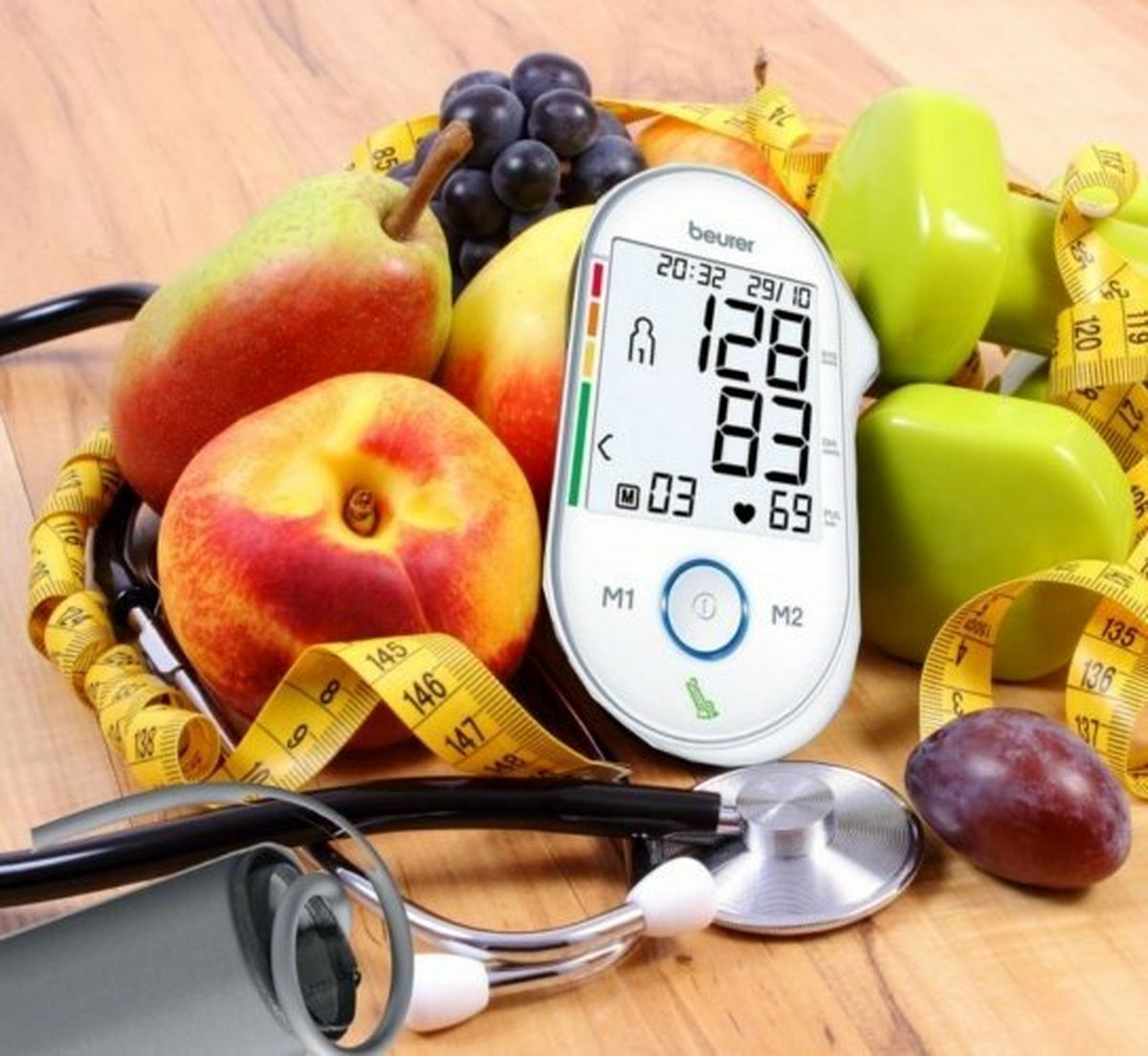 کاهش فشار خون - دستگاه فشار خون و میوه