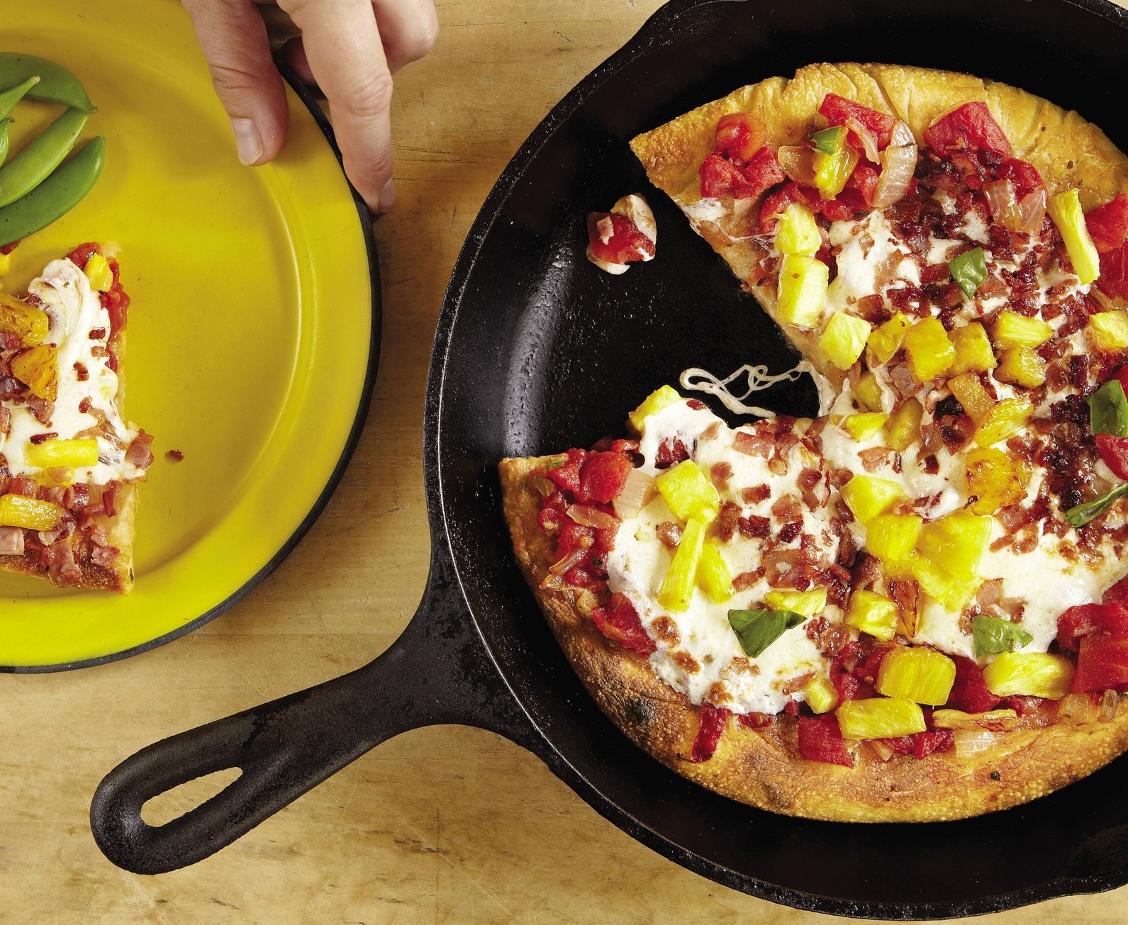 پیتزا تابه ای - طرز تهیه پیتزا در ماهیتابه