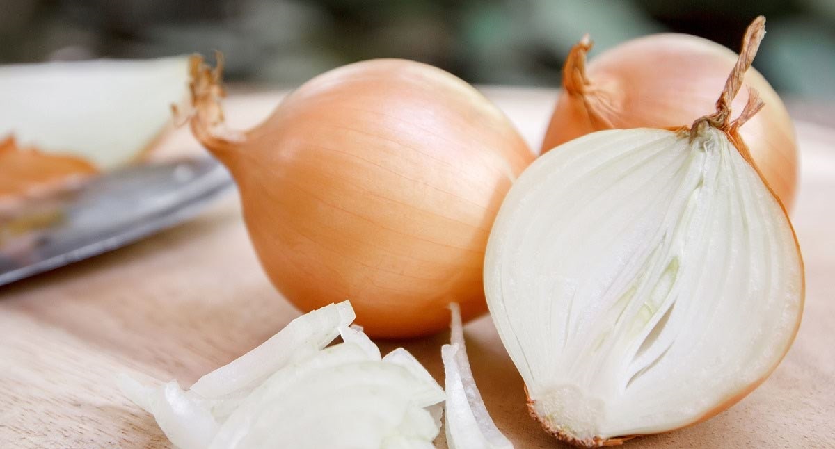 جلوگیری از گریه موقع خرد کردن پیاز