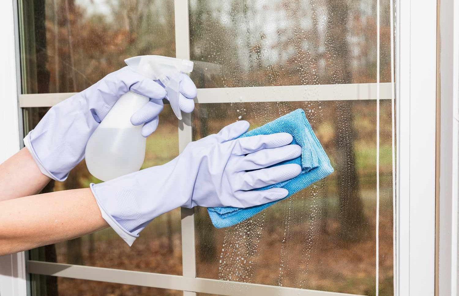 تمیز کردن پنجره - شیشه پاک کن