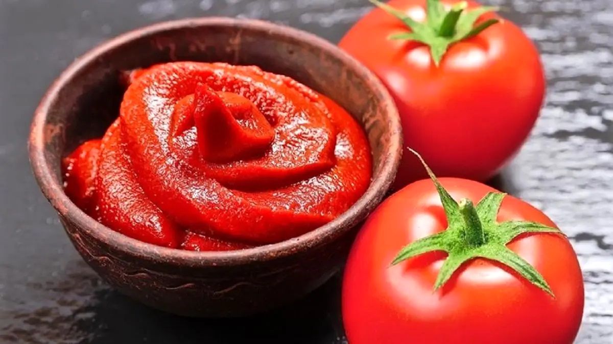 رب گوجه فرنگی خانگی - رب گوجه در کاسه