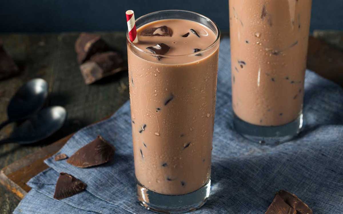 شیر کاکائو - شیر کاکائو در لیوان