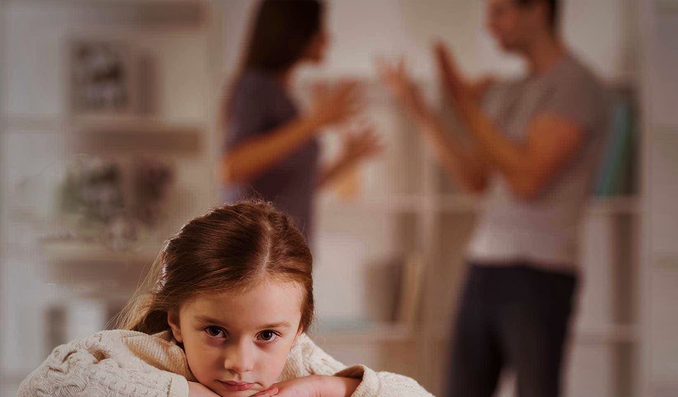 تاثیر طلاق بر فرزندان - دعوای پدر و مادر