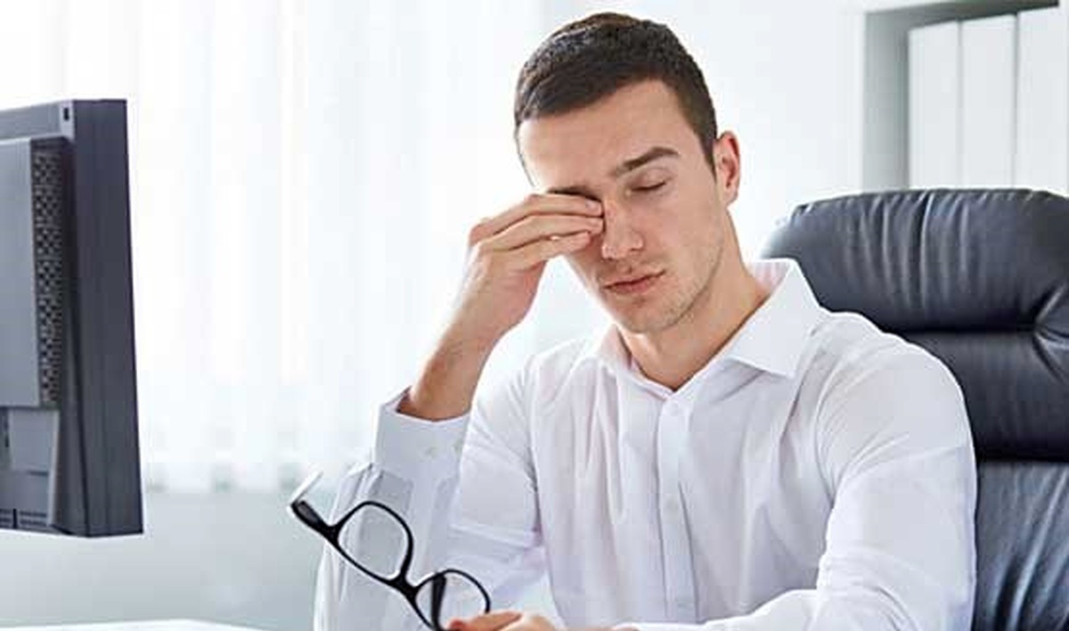 خستگی چشم - علت پریدن پلک