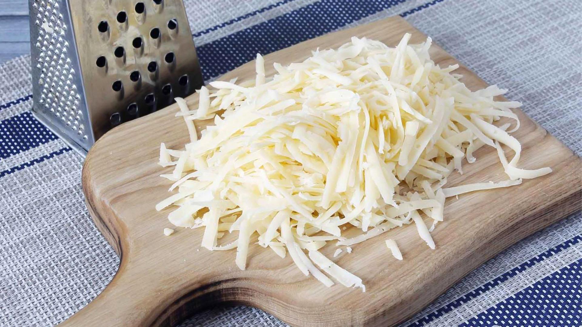 پنیر موزارلا خانگی - پنیر رنده شده