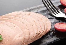 کالباس مرغ خانگی