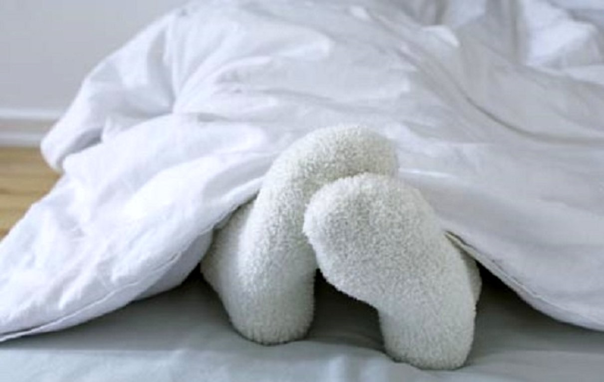 جوراب پشمی - علت سردی دست و پا