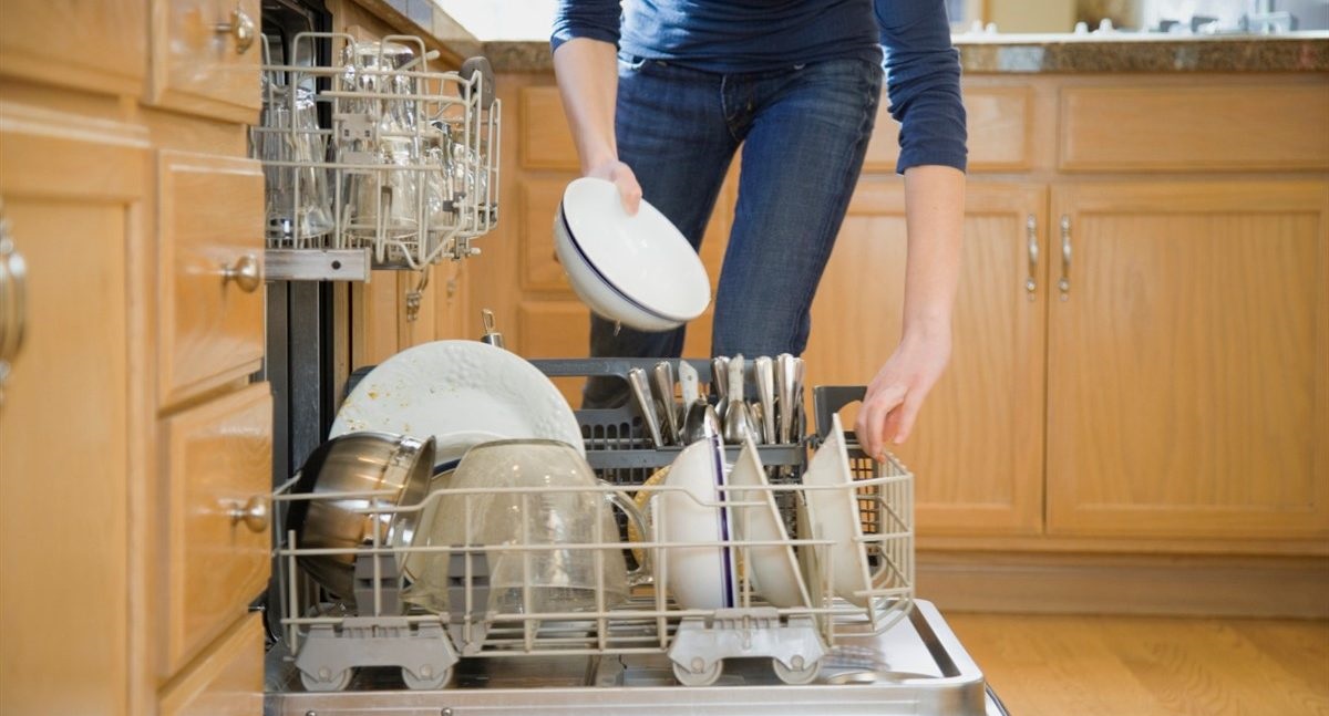 تمیز کردن ماشین ظرفشویی - از بین بردن بوی بد ماشین ظرفشویی
