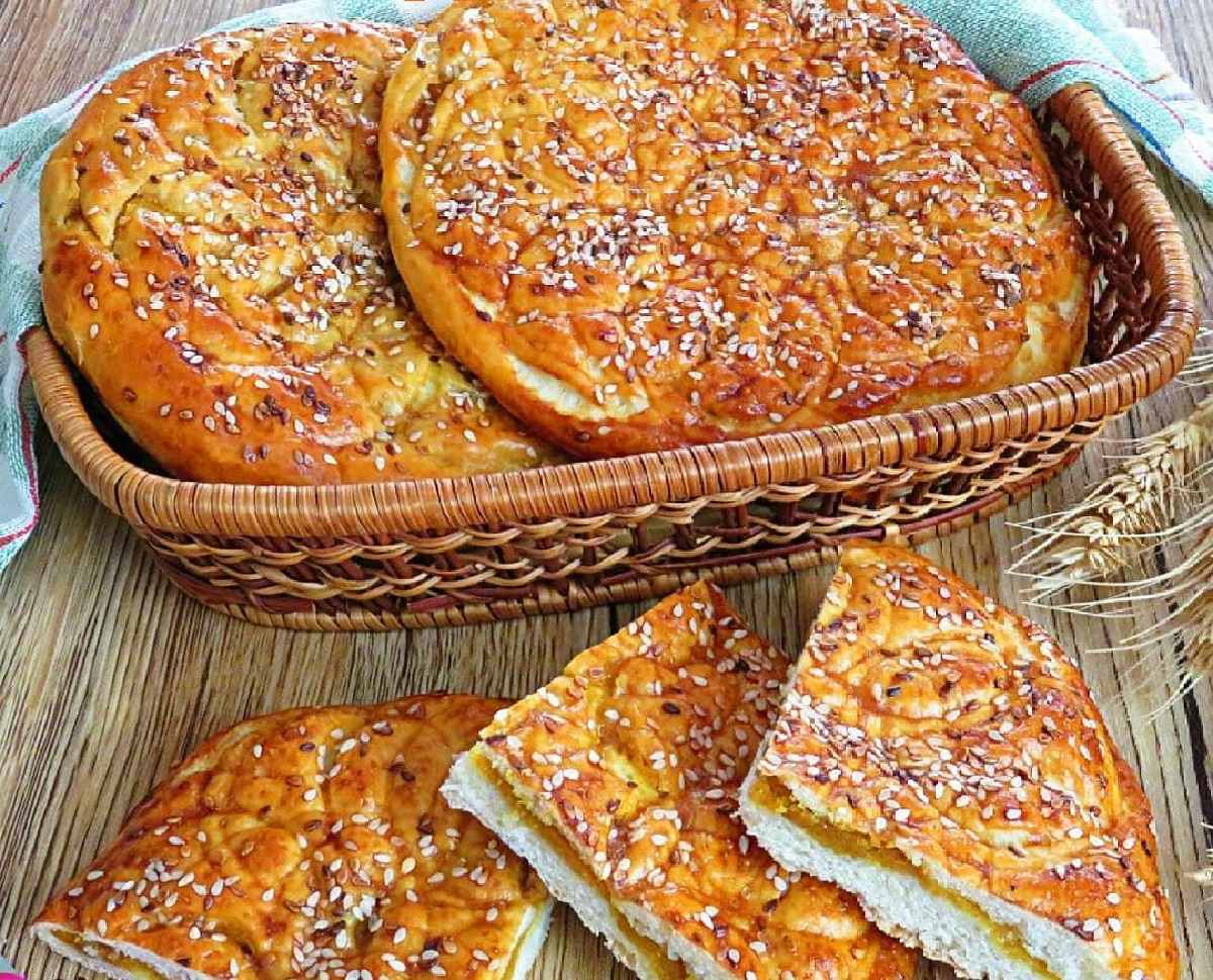 نان شیرمال مغزدار خانگی - نان