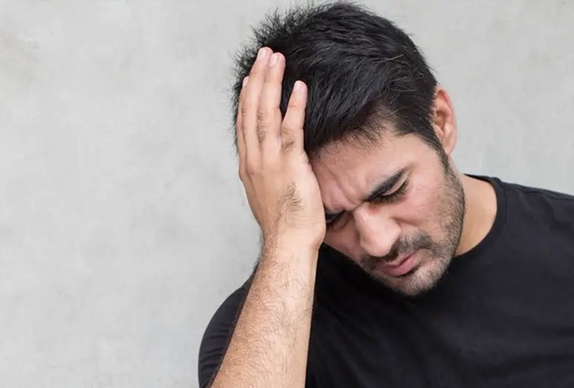 سردرد در ماه رمضان - علت سردرد روزه داری