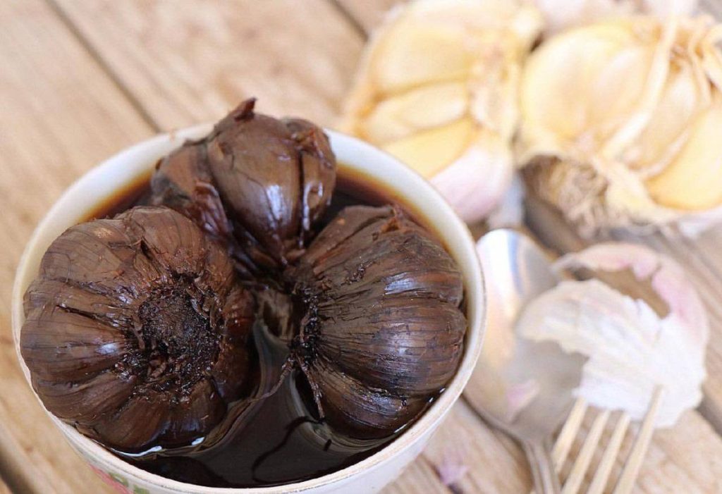 سیر ترشی فوری و جا افتاده با چند ترفند ساده - پارس مگ